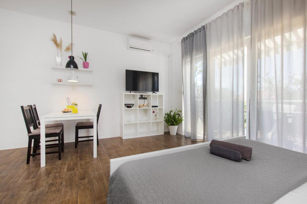 The Whitehouse Apartment Brodarica  Extérieur photo